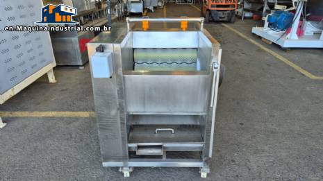 Washer and peeler for fresh fruits, vegetables, and tubers with abrasive brush rollers